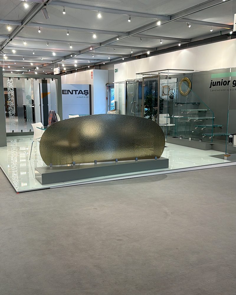 Padiglione del SICAM con gli stand